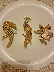 three pins /brooches,two birds and one pegasus.one florenza and two unsigned.