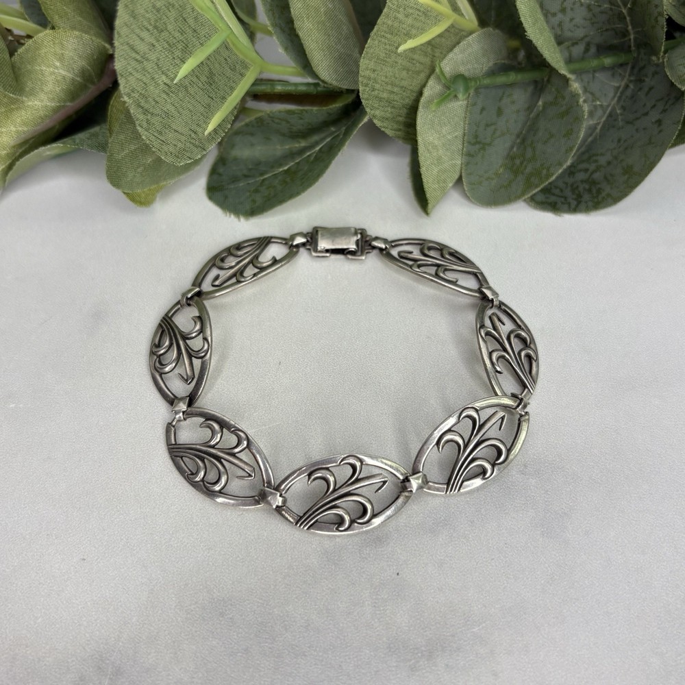 Vintage Sterling Silver Oval Link Leaf Floral Design Bracelet