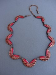 MODERNISTIC COPPER RETRO RED ENAMEL CRIMPED CRESCENT LINK COLLAR NECKLACE