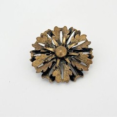 Vintage Flower Brooch Small brass-tone floral lapel pin Garden Party Aesthetic