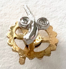 VINTAGE PLATINUM & DIAMOND LAPEL PIN
