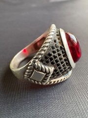 Vintage 925 Sterling Silver Red Agate & Black CZ Accents Ring Size 11.25 US