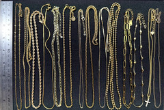 100 pcs Vintage Now Gold Tone Pendants Chains Necklaces Lot Signed & Unsigned
