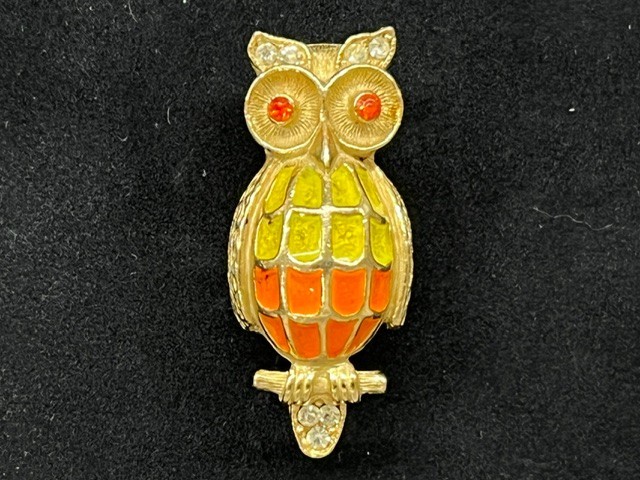 Vintage Signed FLORENZA Rhinestone Jewels Enamel Gold Tone BIRD Owl Brooch Pin