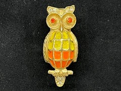 Vintage Signed FLORENZA Rhinestone Jewels Enamel Gold Tone BIRD Owl Brooch Pin