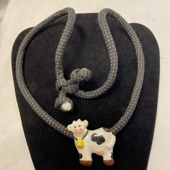 Vintage Flying Colors Ceramic Cow Pendant Statement Necklace 30 in Spotted Cord