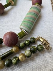 Vintage 1950s-1960s Bohemian Mixed Media Bead Necklace Green Purple Stones