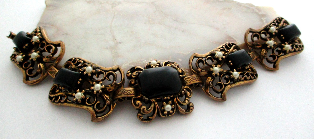 Vintage Chunky Gold faux pearl Black lucite Metal Panel Filigree Bracelet
