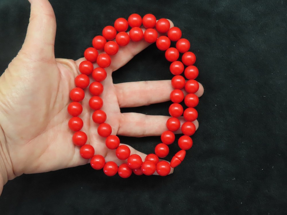 Vintage 1980’s Red Lucite Bead Necklace 10MM