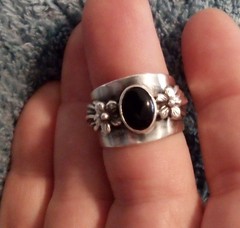 Genuine Vintage Sterling Silver Black Onyx Wide Band Flower Ring Sz 5.5, S West