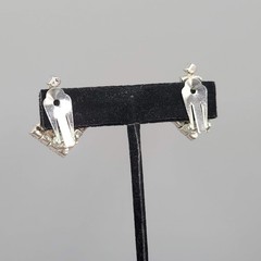 Vintage Clear Prong Set Rhinestone Clip on Earrings Silver tone Drop 1 1/8″