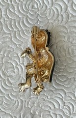 Vintage style frog brooch enamel on metal