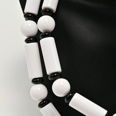 TRIFARI Vintage Original Signed Lucite Acrylic Beaded Designer Estate Necklace