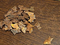Lot 100 Matching Cats R L France Vintage 60s Brass Stampings Findings Jewelry