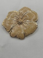Enamel Flower Brooch Creamy Beige Gold Tone Edges