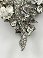 Vintage Eisenberg Original Clip W/ Clear Rhinestones