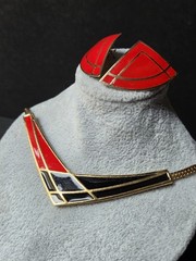 Vtg 1986 Avon Red & Black Enamel Chevron Choker Necklace Modernist Earrings Set