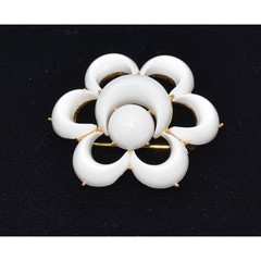 Vintage Crown TRIFARI Pat Pend White Lucite Half Moon & Sun Flower Brooch Pin
