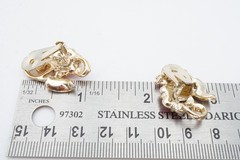 Vintage Clip On Earrings Gold Tone Pink Rhinestone Flower E3