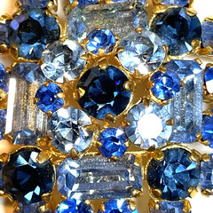VINTAGE AUSTRIA MINT BLUE RHINESTONE TIERED STARBURST BROOCH PIN MCM JEWELRY 50S
