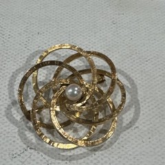 Vintage 12K Gold Filled Cultured Pearl Spiral Galaxy 5.2mm Cultured Pearl 1.5″