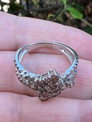 VINTAGE 14K WHITE GOLD CHAMPAGNE & WHITE DIAMONDS SPRAY CROSSOVER COCKTAIL RING