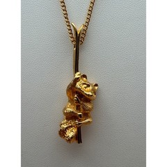 Vintage Gold Tone Raccoon Climbing Branch Pendant Necklace Whimsical Animal 18in