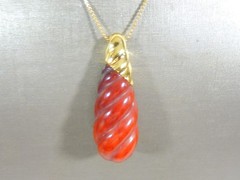 TRIFARI 70’s LANVIN MODERNIST ERA AMBER LUCITE LARGER DROP PENDANT 30″ NECKLACE