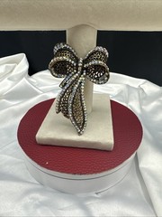 Antique Gold Filigree Bow Ribbon Brooch. See pics.