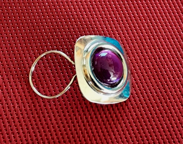 Vintage Scarf Clip Silver Tone Purple Domed Cabochon Ring Style Rounded Square