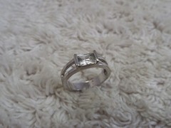 Silvertone Rhinestone Ring ~ Size 5.5 (F37)