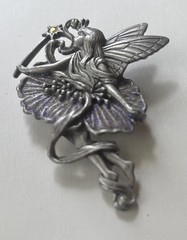 VINTAGE JJ JONETTE PEWTER MAGICAL WINGED FAIRY FLORAL PURPLE GLITTER BROOCH
