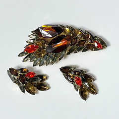 Vintage Juliana Rhinestone Brooch Clip Earrings Autumn Colors Watermelon Gold