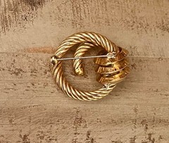 Vintage Stamped Germany Door Knocker Twist Rope Circle Brooch Gold Plated Brass