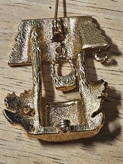 Vintage Articulated Wishing Well Gold Tone Grandma Core MCM