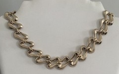 Beautiful Vintage Monet Gold Tone Wavy Swirl Choker Necklace 17.75”