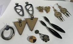 VTG Costume Jewelry Pierced Earrings Lot Studded Leather Wood Tri-toned Metal