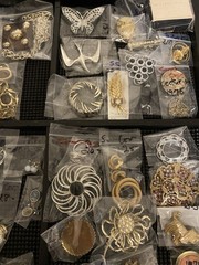 Sarah Coventry Vintage Estate Good Mixed Jewelry Bag Weighs 4 Lbs – 70 Pieces