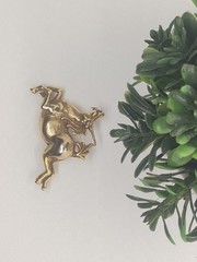 Signed Unicorn MMA RARE FIND Vintage Gold Brooch Pin Pendant