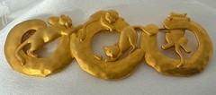 Vtg JJ Jonette Jewelry Playing CATS Brooch 3.25″ Hammered Gold Tone Signed Pin