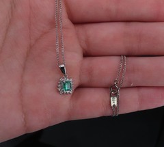 Vintage 0.30ct Colombian Emerald 0.18ct Diamond Platinum Chain Necklace