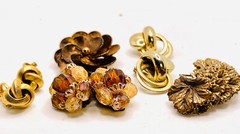 Lot 5 Vtg Gold & Copper Tone Jewelry Brooches Clip Earrings Western Germany Etc.