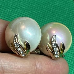 Vintage Carucci Earrings Gold Tone Rhinestone Faux Pearl Pierced 3/4” Beautiful