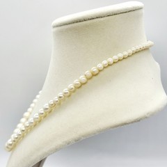 Vintage Pearl Necklace Spring Ring Clasp Single String Closure Elegant Glamour