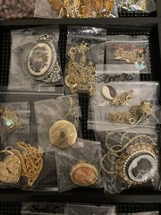 Sarah Coventry Vintage Estate Good Mixed Jewelry Bag Weighs 4 Lbs – 70 Pieces