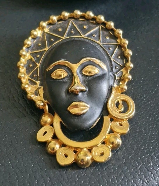 Vintage Gold Tone African Tribal Lady Face Mask Brooch Pin Pendant MCM Costume