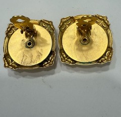 Vintage Lot Of 5 Chunky Clip On Earrings Liz Claiborne , Dubin and 3 Unsigned