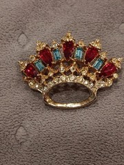 Vintage CORO brooch, 1940s–1950s