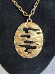 Trifari Vintage Gold Tone Statement Pendant Necklace Oval Anchor Mariner Chain