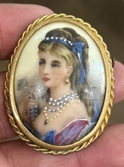 ANTQ LIMOGES PORCELAIN PORTRAIT BROOCH MIXTION TECHNIQUE TROMBONE CLASP 1930’s